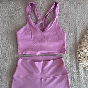 Alo Yoga Airbrush Set (Bra and Legging)